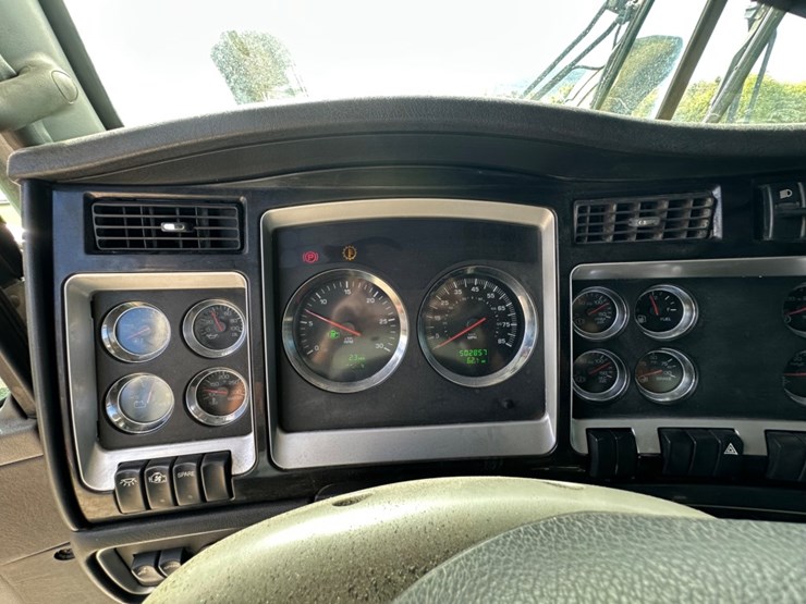 kenworth-t800-image-55