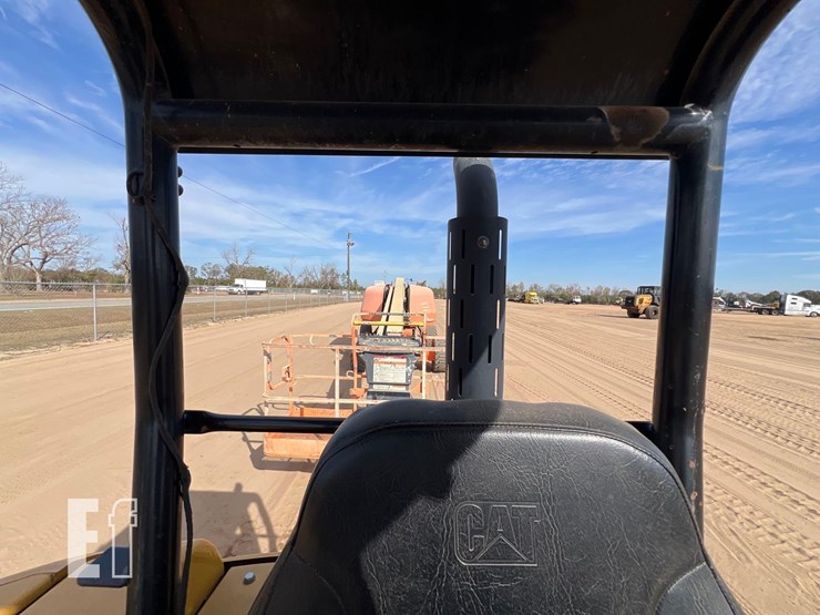 caterpillar-305e2-cr-image-34