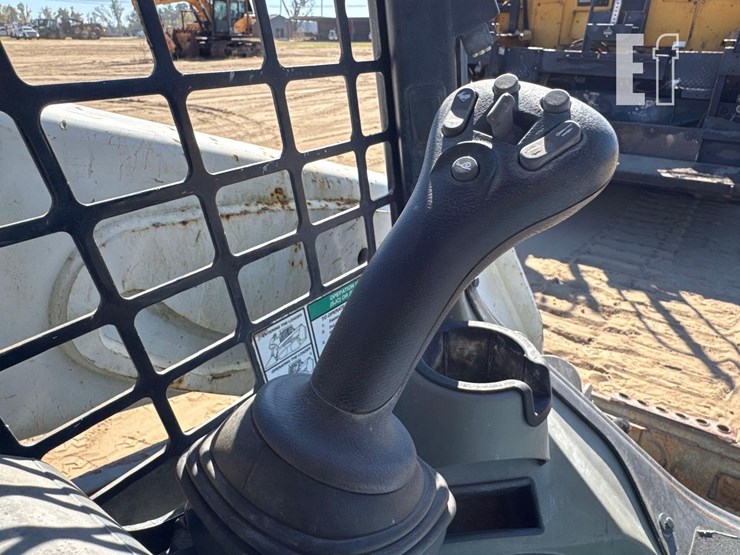 2019-bobcat-t590-image-27