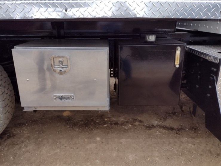 2009-kenworth-t370-image-35