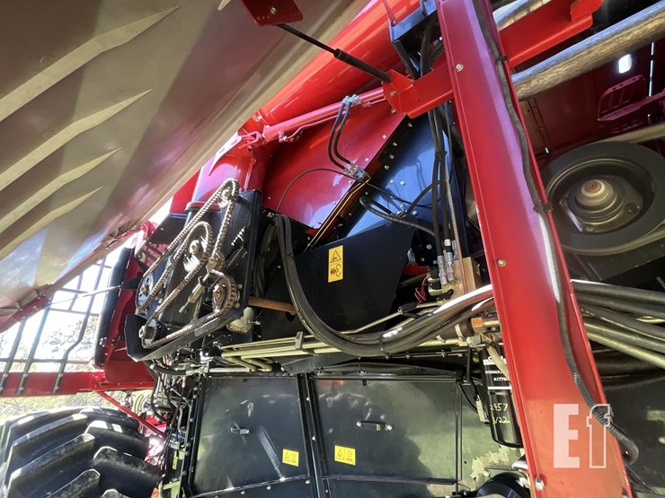 2012-case-ih-7130-image-27