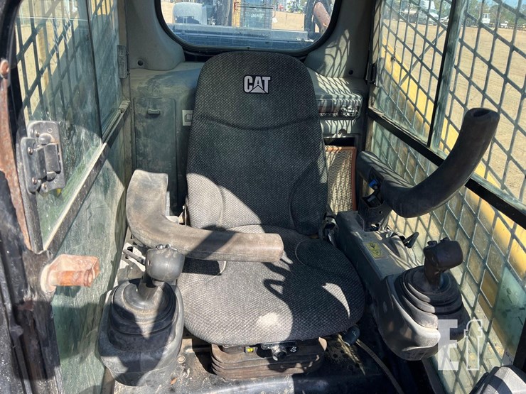 2018-caterpillar-289d-image-26