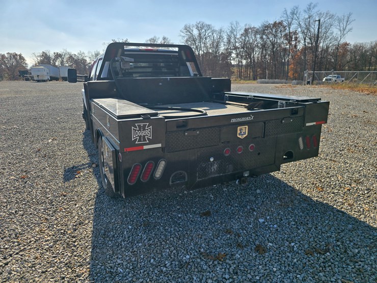chevrolet-silverado-3500-image-17