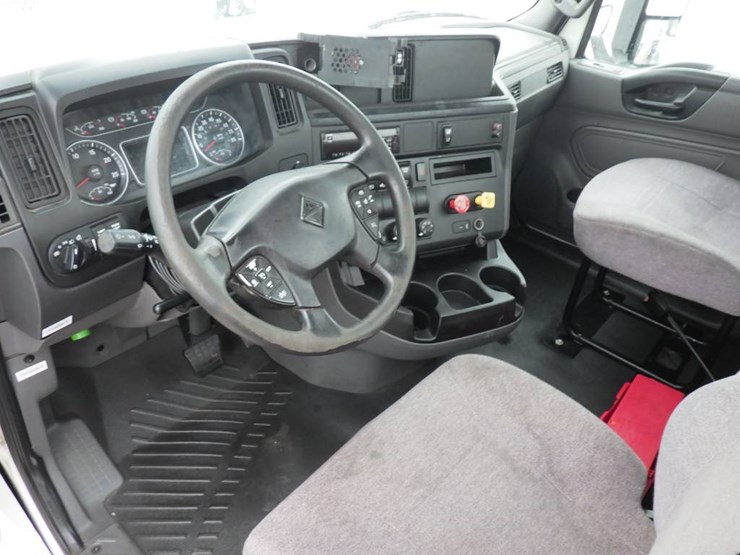 international-lt-image-17