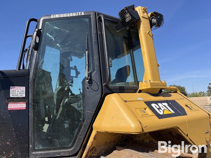 2012-caterpillar-d6n-xl-image-10