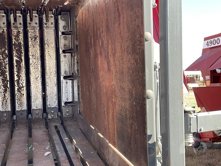 2013-massey-ferguson-2190-image-13