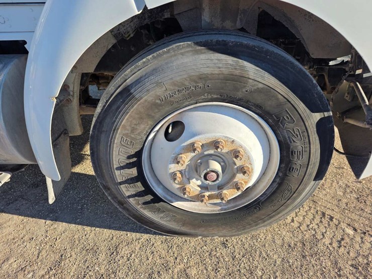 kenworth-t300-image-14