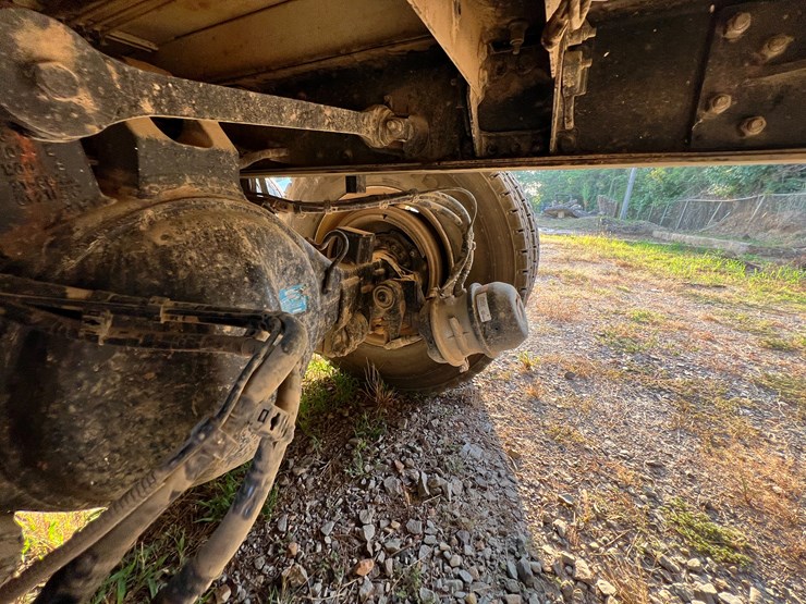 peterbilt-520-image-37