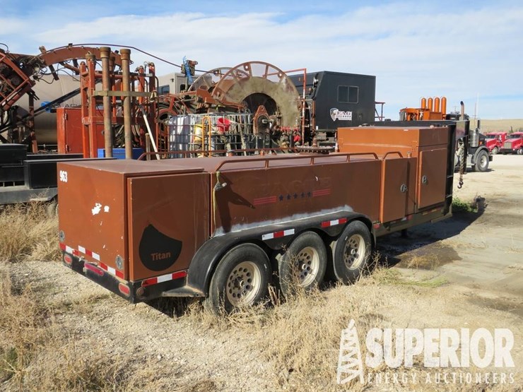 (x)-(5-31)-2012-ldj-gn990-fuel-/-lube-3-axle-goos...-image-3