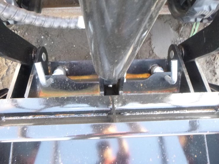 2025-agt-mx-mrt14-skid-steer-track-loader-image-9