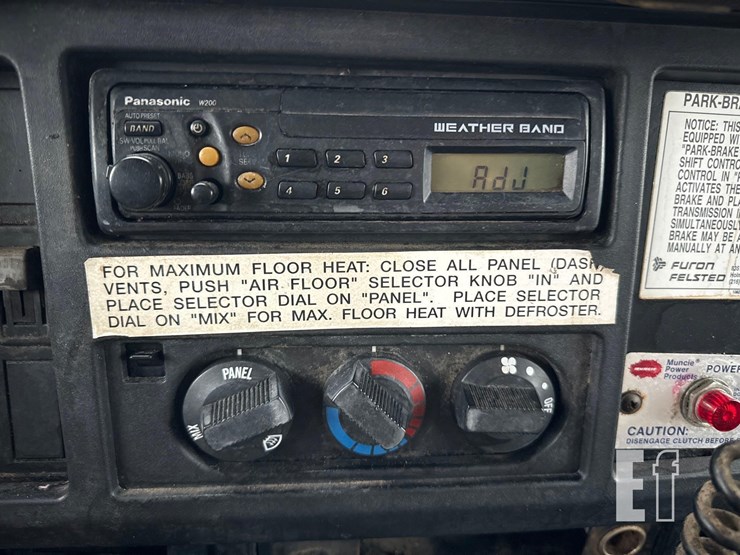 international-4700-image-15