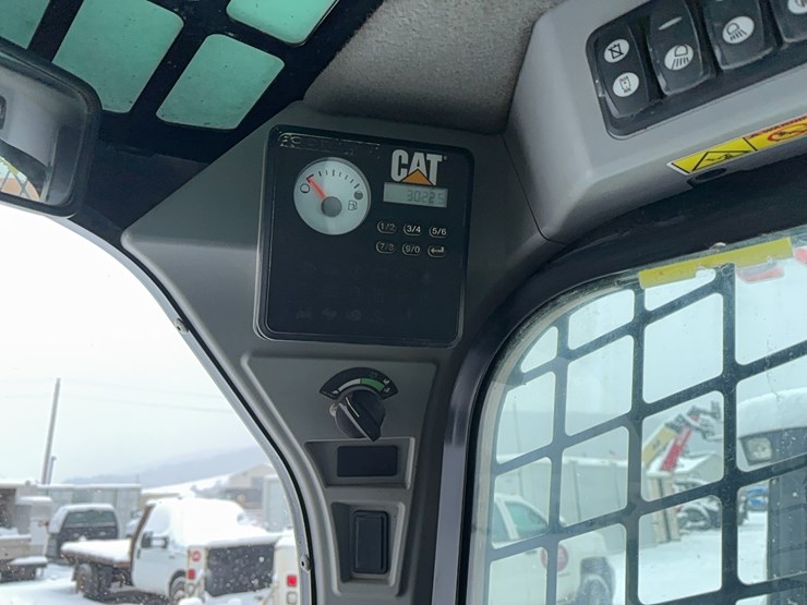 2015-caterpillar-262d-image-15