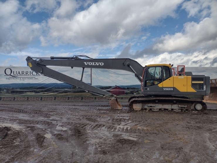 volvo-ec220e-lr-image-1