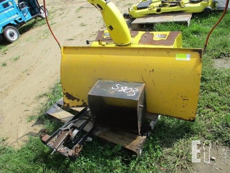 john-deere-2305-image-16