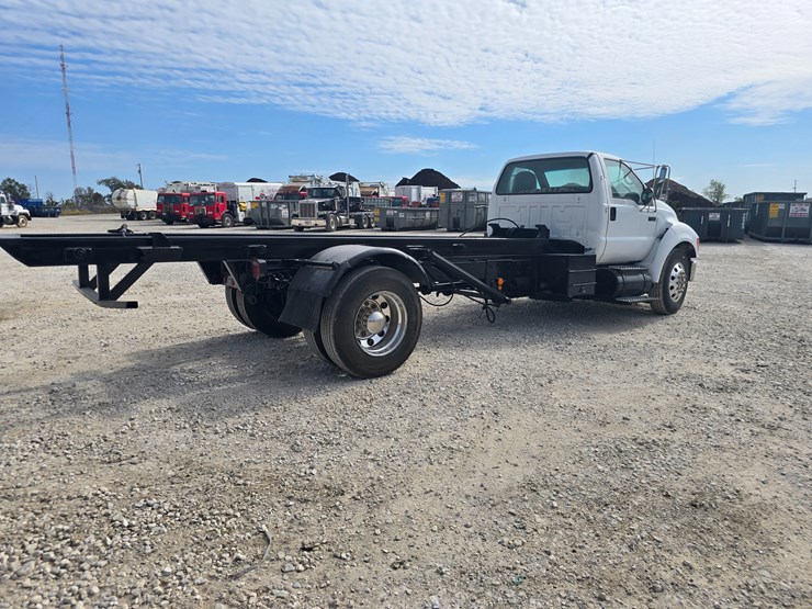 2004-ford-f650-image-24