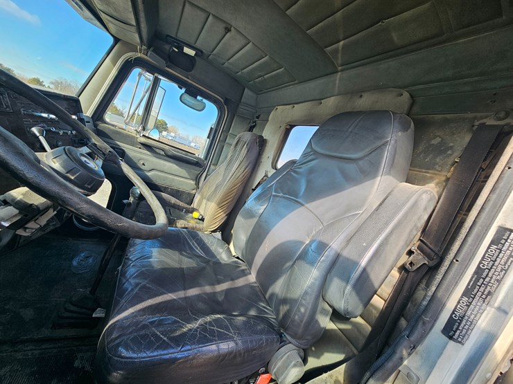 peterbilt-379-image-73