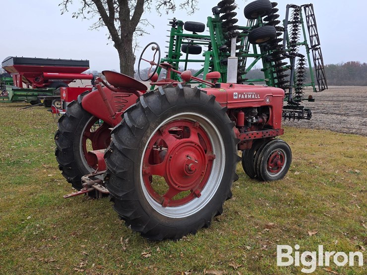 1945-farmall-h-2wd-tractor-image-5