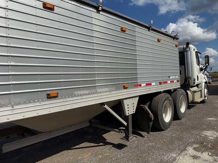 2012-timpte-super-hopper-image-17