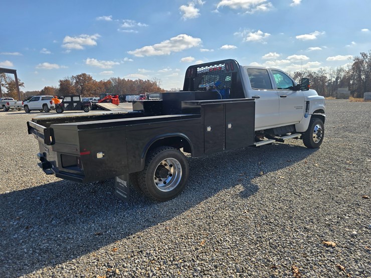 chevrolet-silverado-5500hd-image-28