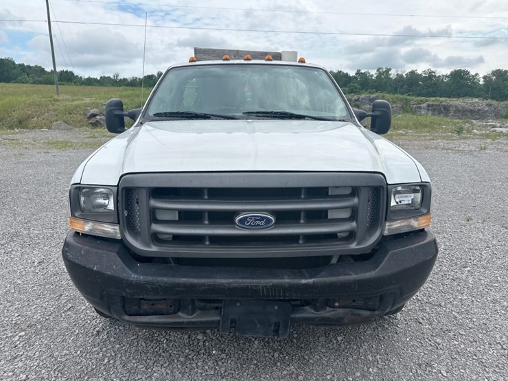 2004-ford-f350-xl-image-6