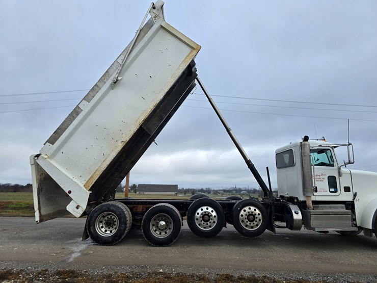 peterbilt-367-image-72