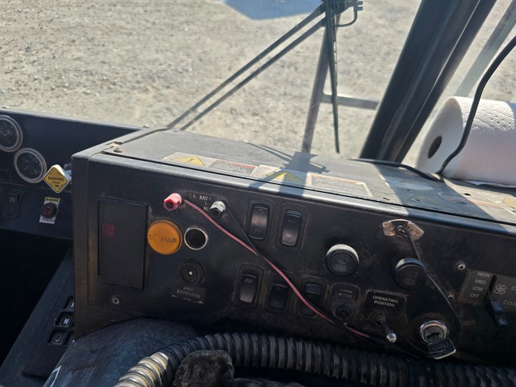 2007-mack-le613-image-60