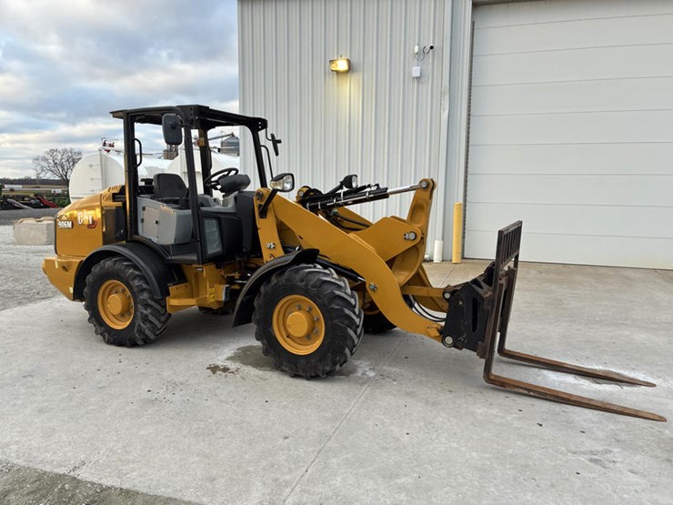 caterpillar-906m-image-1