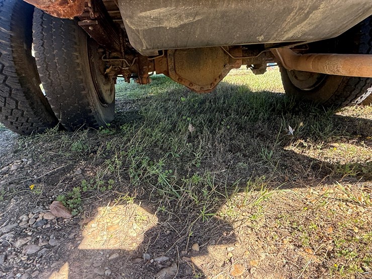 chevrolet-3500-image-16