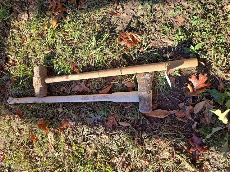 2-sledgehammers-image-1