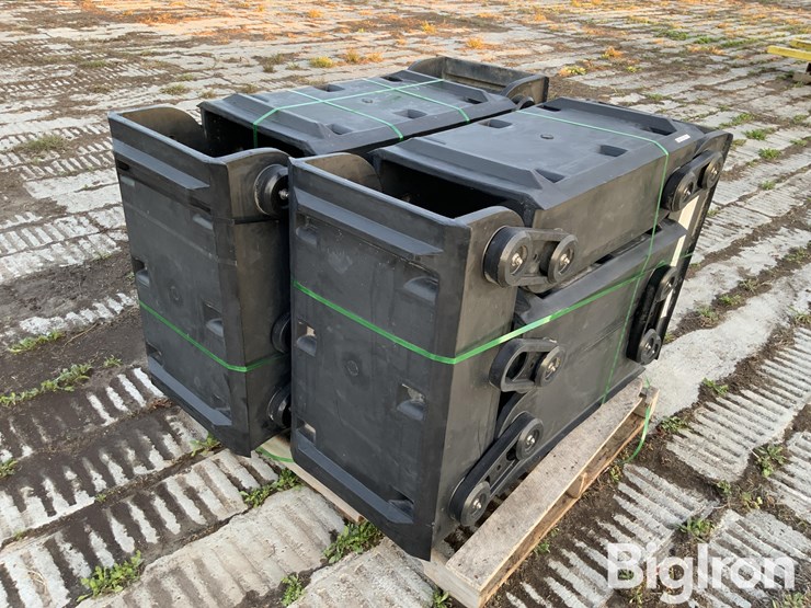 raaft-pivot-tire-tracks-image-3