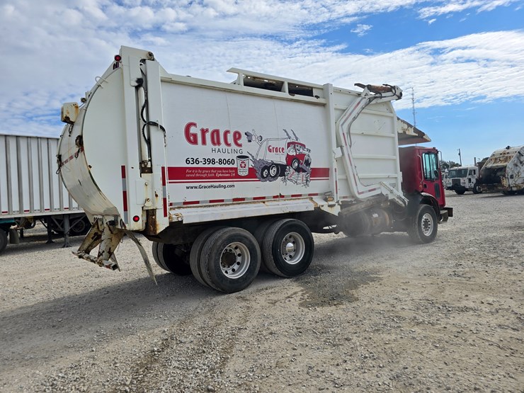 1996-mack-mr688s-image-28