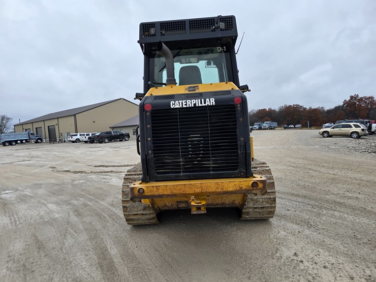 caterpillar-953d-image-26