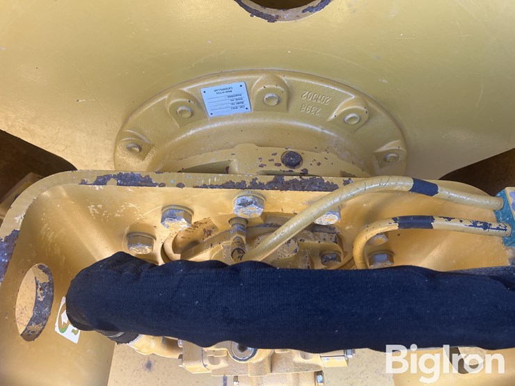 caterpillar-cs56-image-17