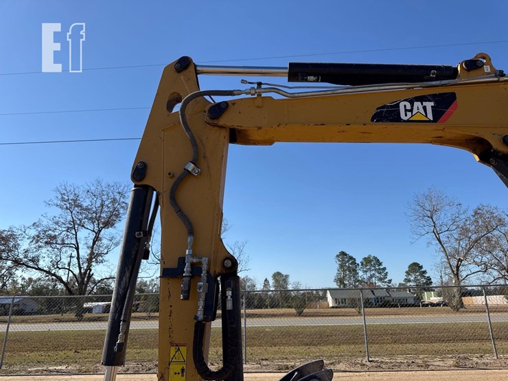 2019-caterpillar-305.5e2-cr-image-18