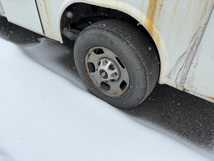 2016-chevrolet-2500hd-image-10