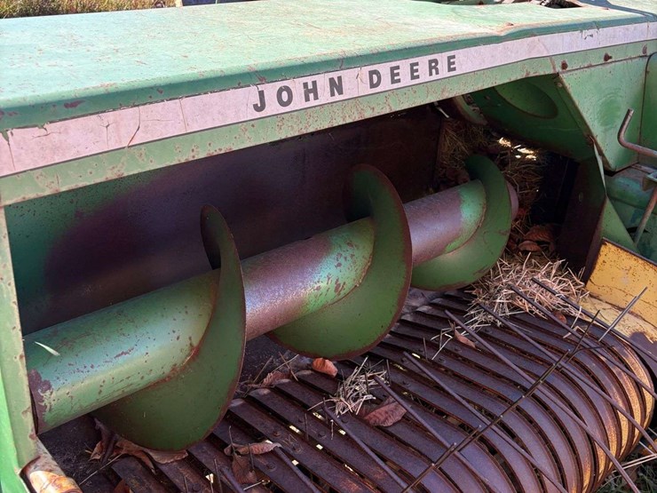 john-deere-336-image-19