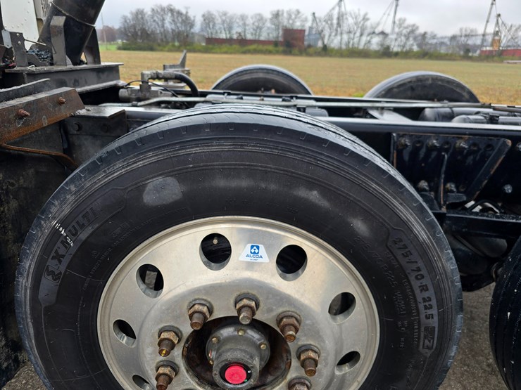 peterbilt-367-image-113