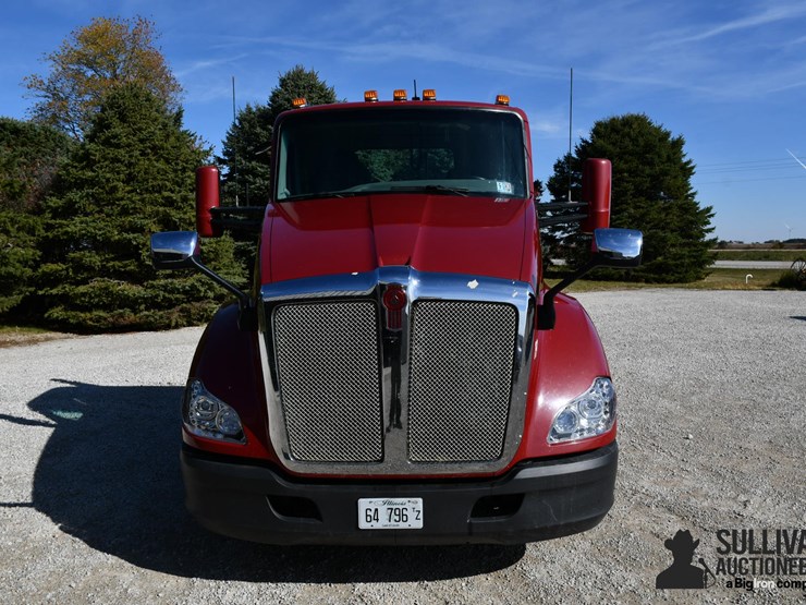 2019-kenworth-t680-image-2
