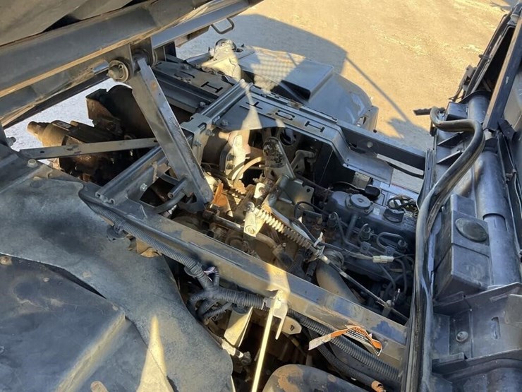 kubota-rtv900-image-9