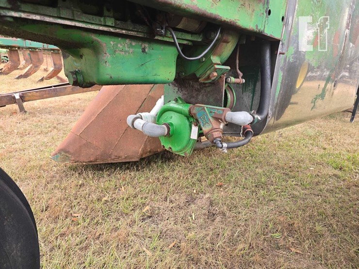 john-deere-700-image-6