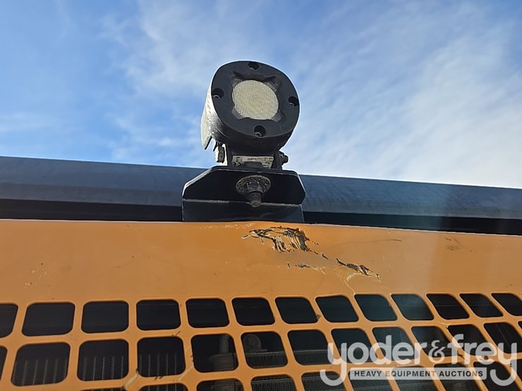 2021-case-cx210-lc-image-109