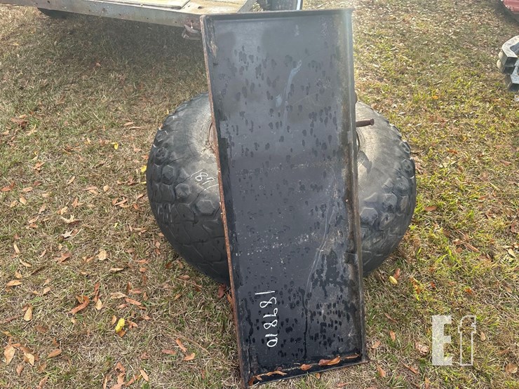 tire-&-rim,-skid-steer-plate,-misc-hitches-&-parts-image-3