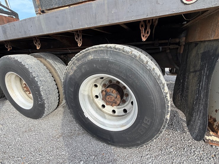 national-1100-image-6