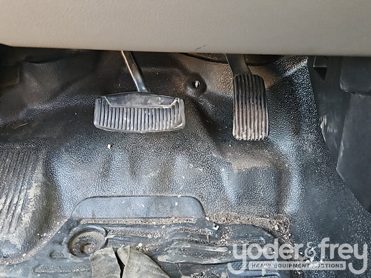 ford-f350-xl-image-45