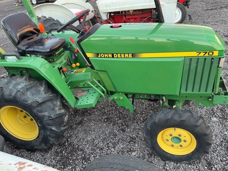 john-deere-770-image-5
