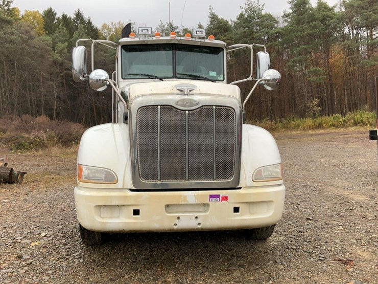 2010-peterbilt-386-image-52