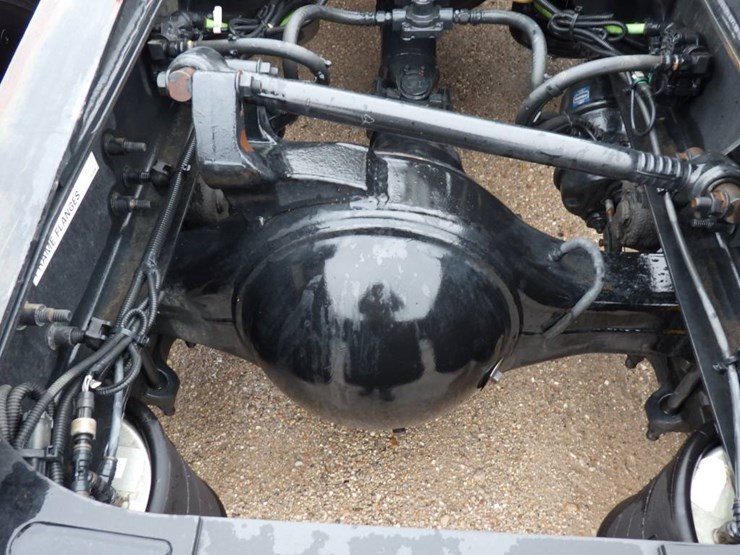 international-lt-image-12