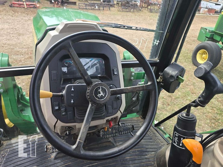 john-deere-6115d-image-32