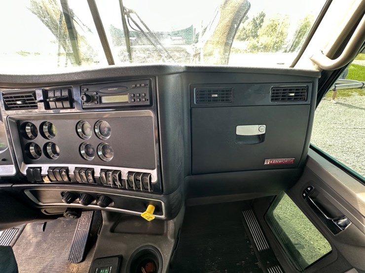 kenworth-t800-image-51