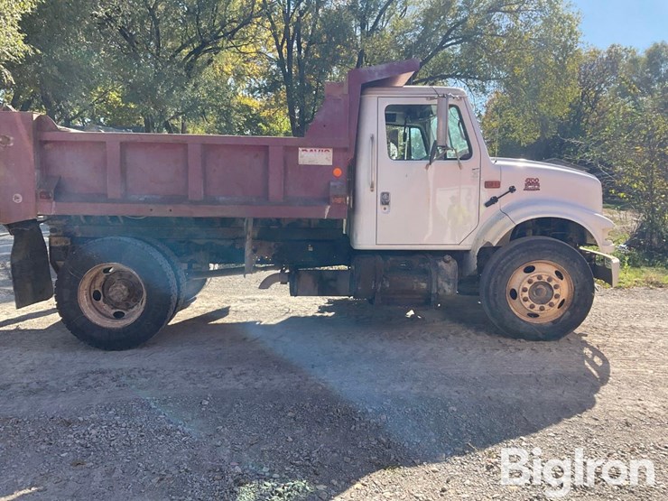 international-4700-image-4